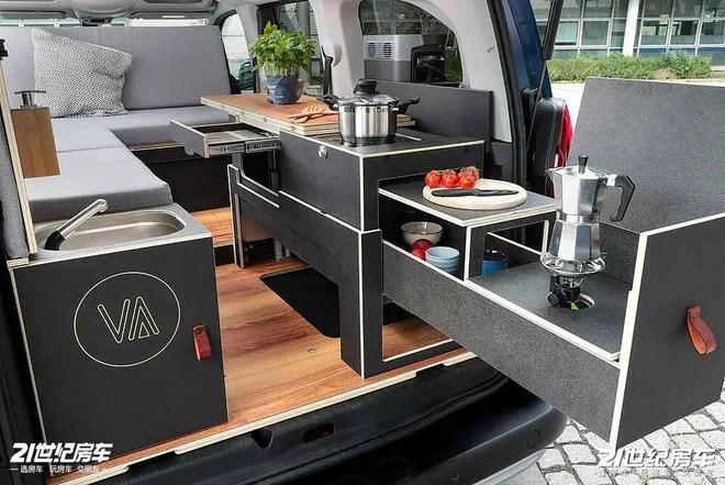 露营车城市停车无忧！一车双用解锁新生活pg电子模拟器免费试玩雪铁龙迷你电动(图2)